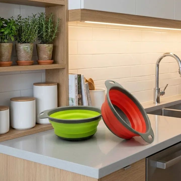 Silicone colander fruit and vegetable washing basket strainer with handle - view 3