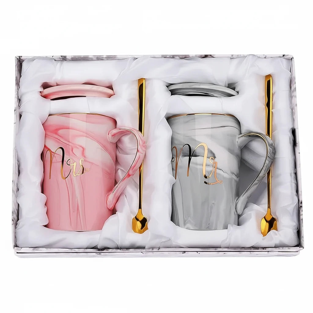 2-piece Mr and Mrs marble ceramic coffee mug set with lids and gold spoons